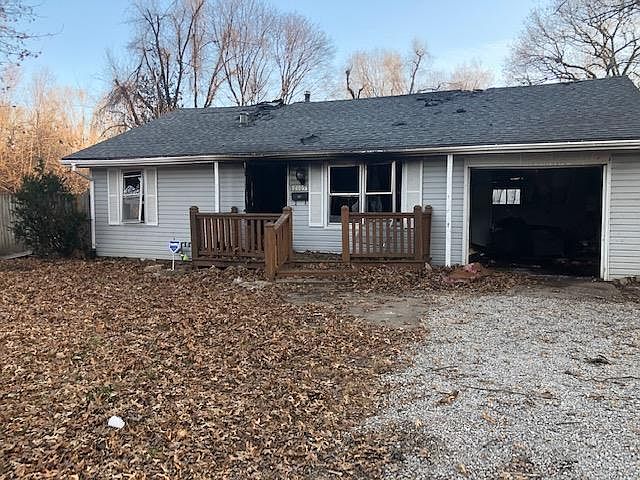 1st image of 7105 E 104th St