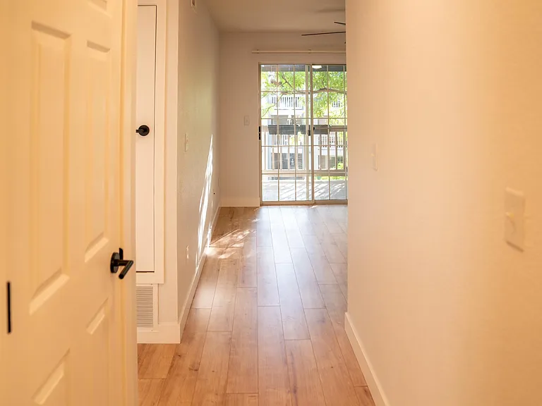 9130 E Arbor Cir #L — Photo 8