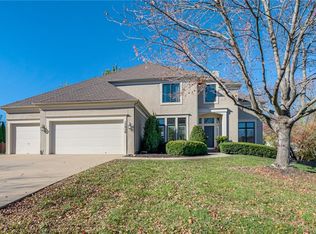 15050 Granada Rd, Leawood, KS 66224