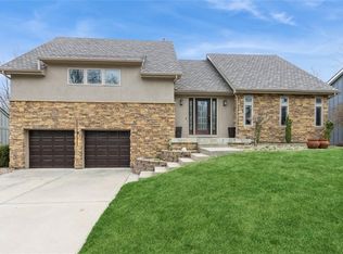 3515 NE Logwood Cir, Lees Summit, MO 64064