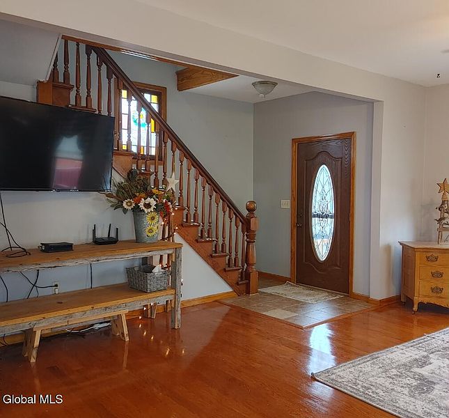 2nd image of 8 Stanton Street