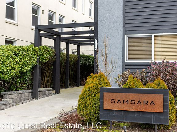 2nd image of 2132 California Ave SW #17661551