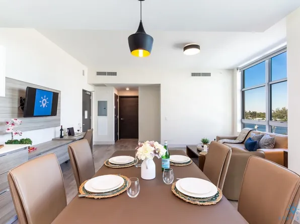 777 Ocean Dr, Hollywood, FL