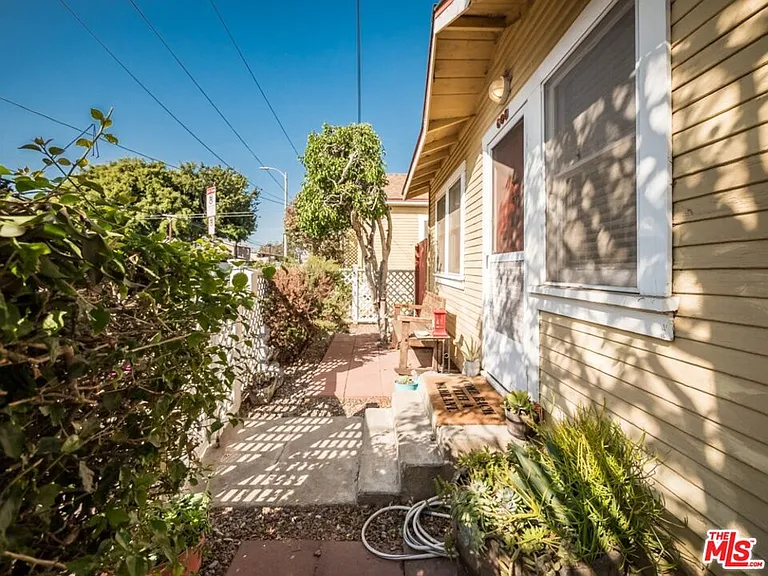 608 7th Ave — Photo 3