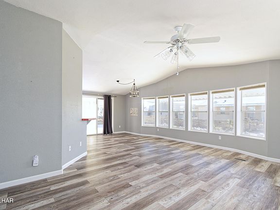 3rd image of 49603 Rainbow Ave