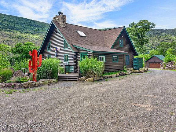 2nd image of 69 Heavenly Valley Road