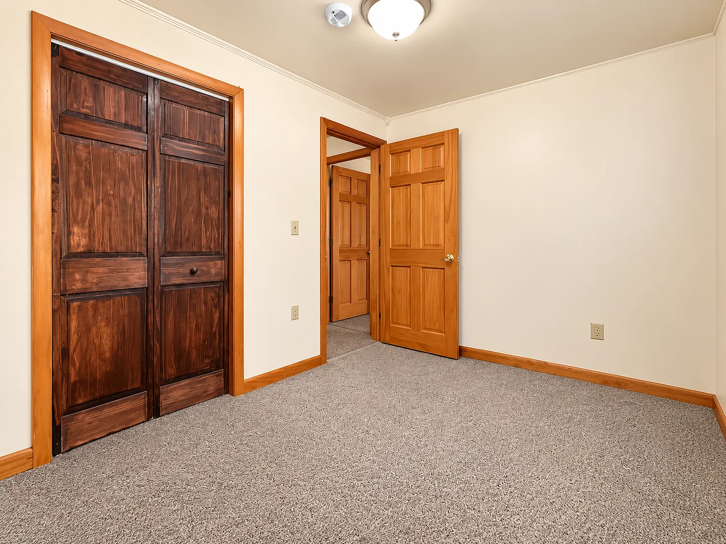 196 Violet Lane - C — Photo 4