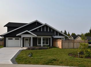 1051 Celia Cres, Gibsons, BC V0N1V7