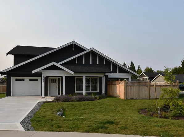 1051 Celia Cres, Gibsons, BC V0N 1V7