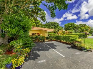 6789 Bridlewood Ct, Boca Raton, FL 33433