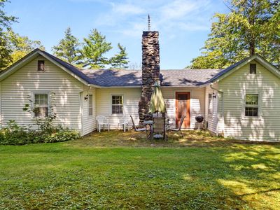 7 Mahkeenac Heights Rd, Stockbridge, MA, 01262