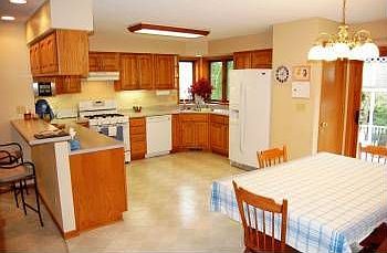 2nd image of 3715 Jewel Dr