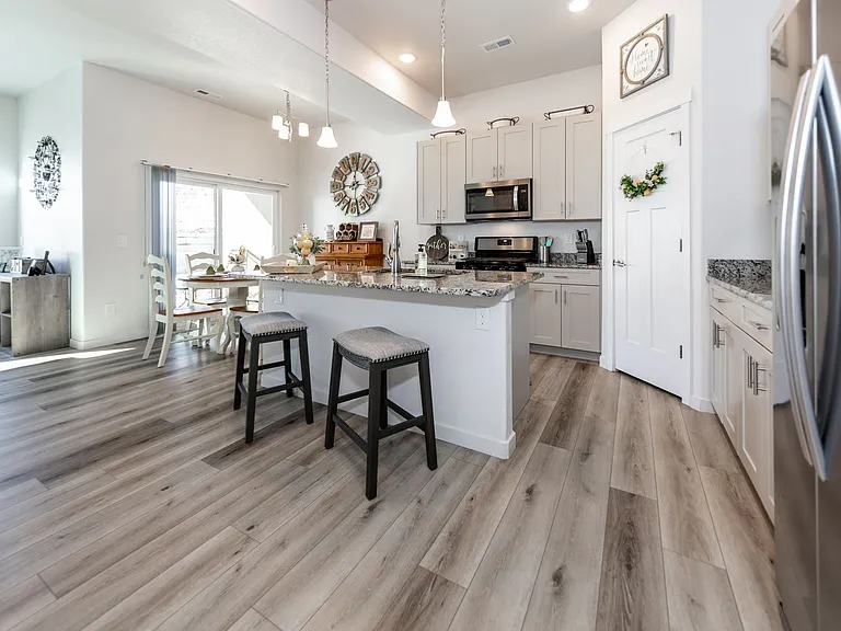 5738 Villa Lorenzo Dr — Photo 23