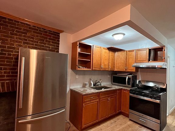 2nd image of 831 Bushwick Ave #1