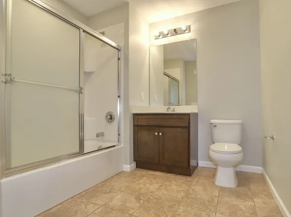 76 Saint Pauls Avenue image 27 of 37