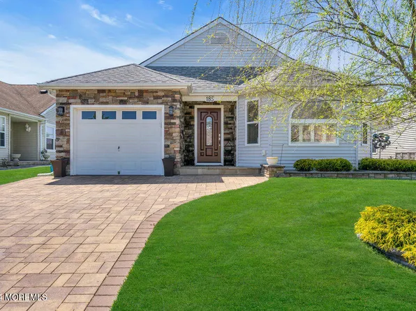 185 Canterbury Lane, Toms River, NJ 08757