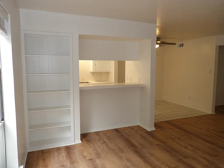 3100 Elizabeth St #101 — Photo 5