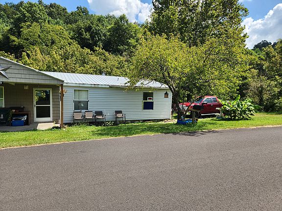2nd image of 1099 Colonial Post Office Rd
