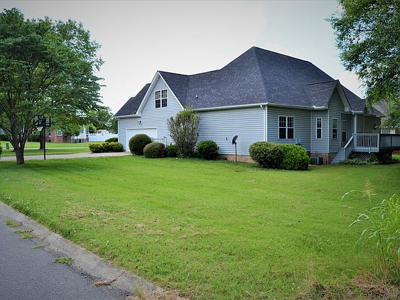 4th image of 3839 Benjamin Dr