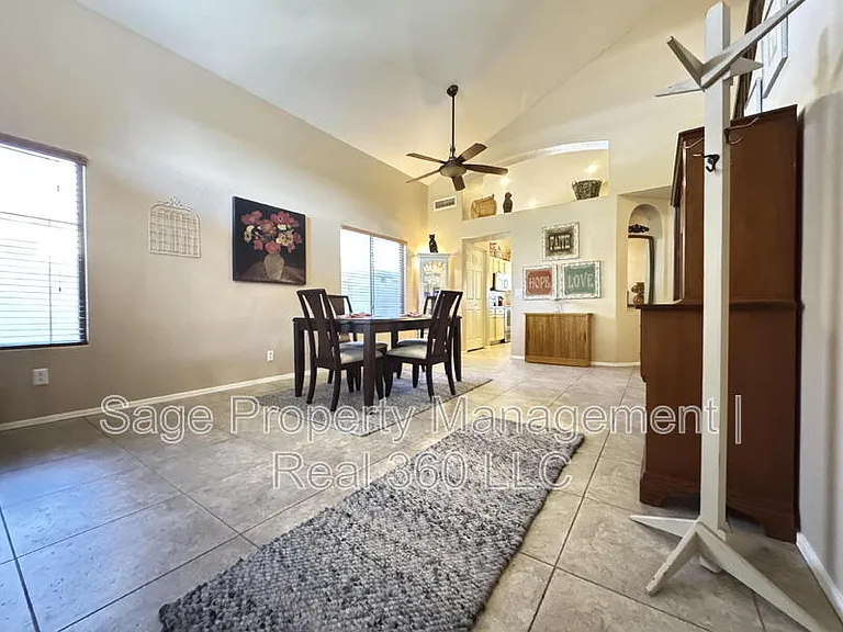 4283 E Shannon St — Photo 3