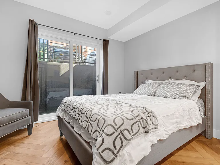 1457 Girard St NW #2 — Photo 3