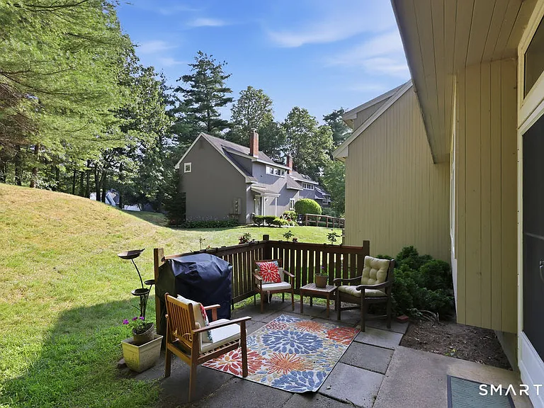 10 Partridge Ct #10 — Photo 10