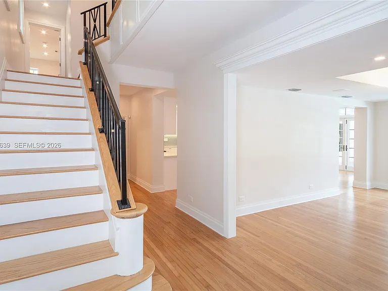 1257 Mariola Ct — Photo 12