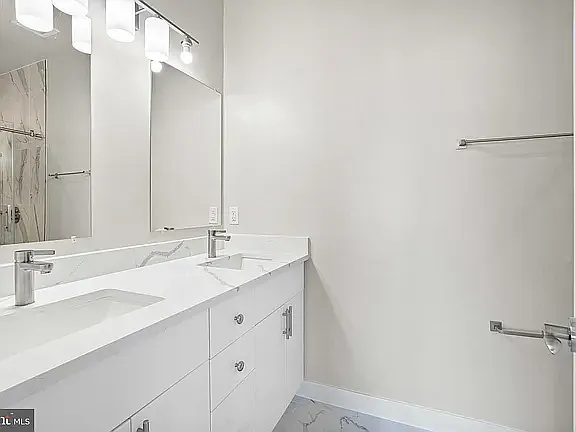 2520 Elvans Rd SE — Photo 7