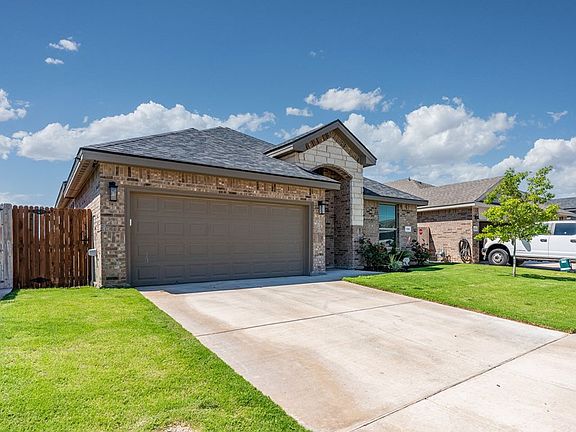 2nd image of 1900 Wrigley Dr