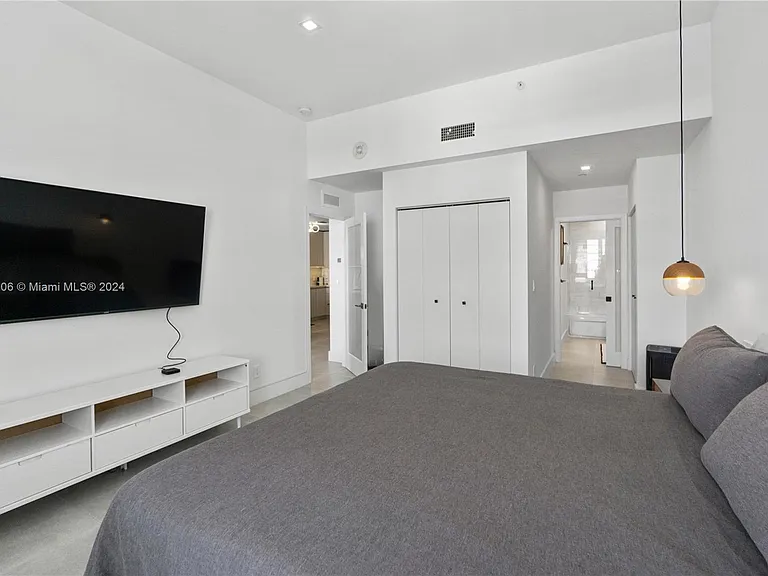 100 Lincoln Rd #1608 — Photo 16