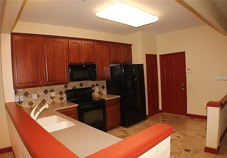 6917 Cadiz Blvd — Photo 4
