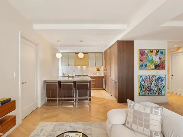 393 West End Avenue image 1 of 14