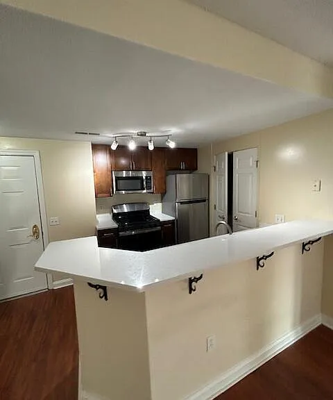 488 Bedford St #248 — Photo 1
