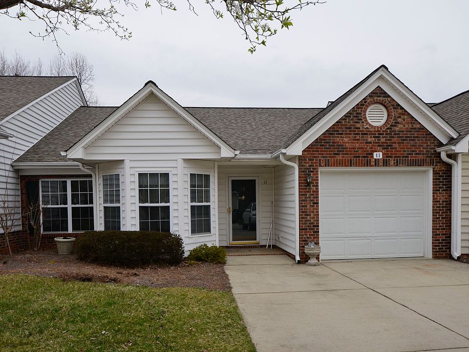 1st image of 11 Mansfield Cir
