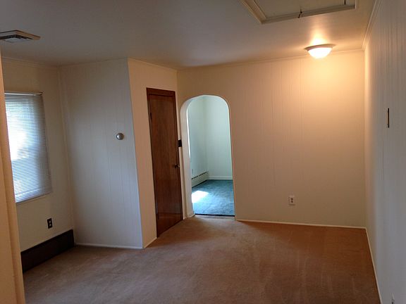 Family Rm toLiving Rm