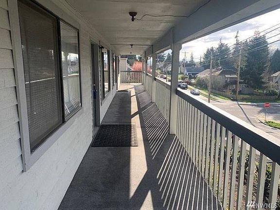 3rd image of 3430 Wetmore Ave #C