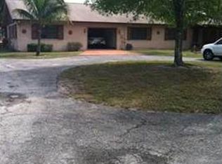 162 66th Ter S, West Palm Beach, FL 33413