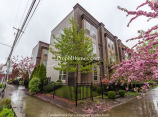 8 N Sumner St, Portland, OR 97217