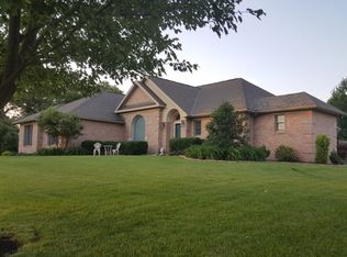 2299 Spanglers Cir, York, PA 17406