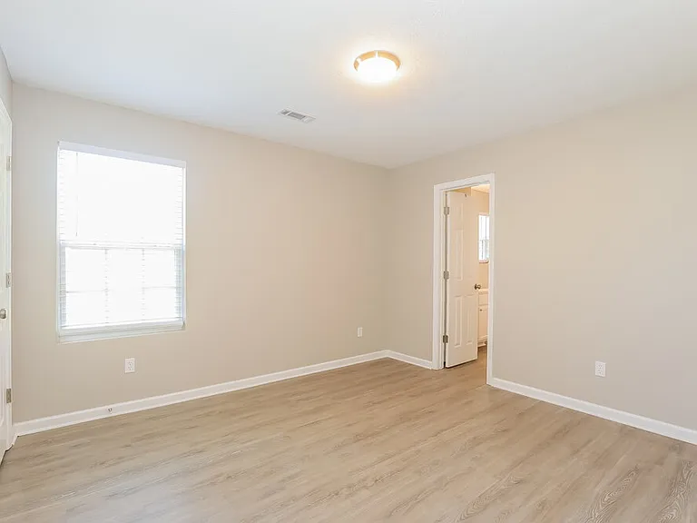 1052 Navaho Trl — Photo 13