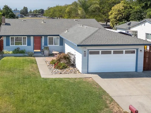 1025 Woodvale Drive, Dixon, CA 95620