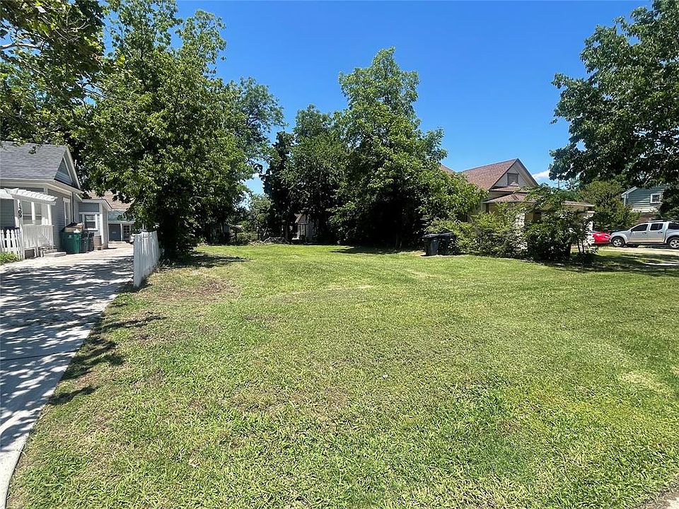 2nd image of 1505 NW 21st St #15