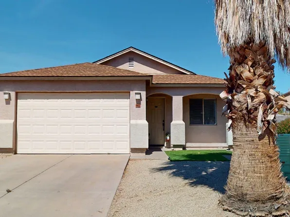 902 E DESERT MOON Trail, San Tan Valley, AZ 85143