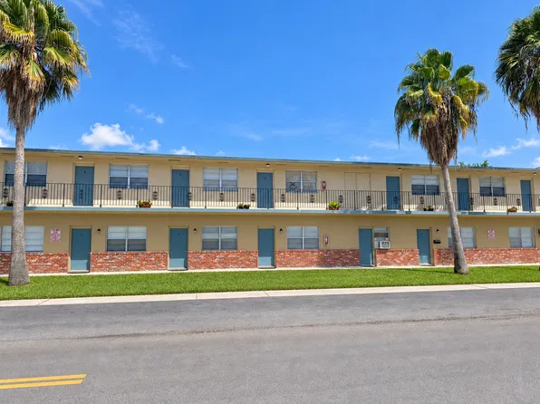 211 SE Park St, Dania, FL