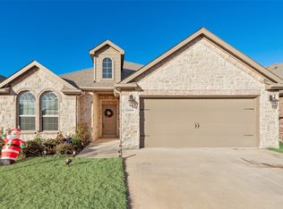 10501 Fountain Gate St, Aubrey, TX 76227
