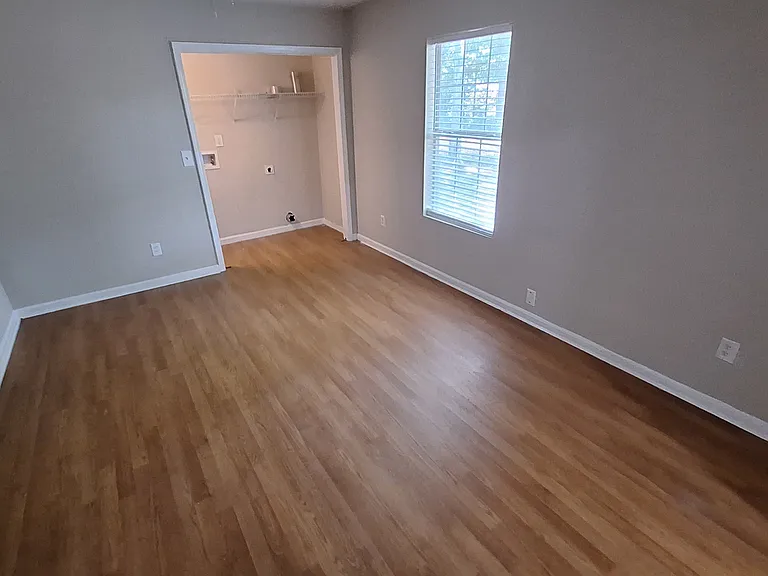 108 Live Oak Dr — Photo 11
