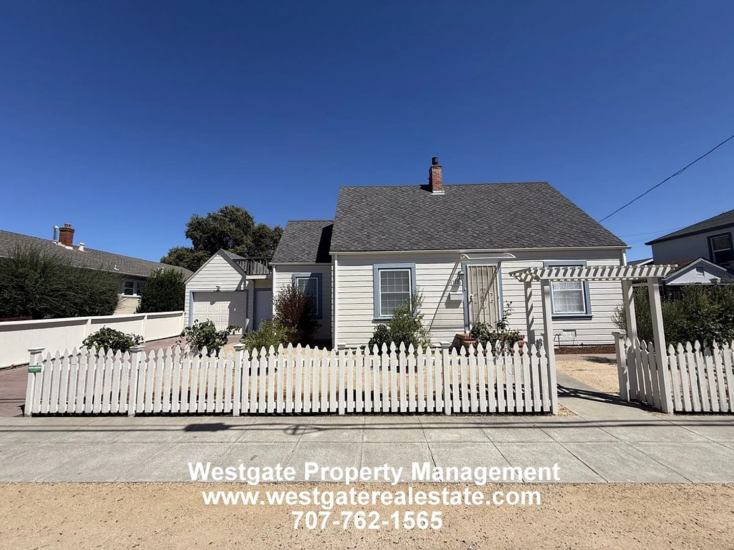 Charming 4/2 West Petaluma Home - 312 Fair Street — Photo 3