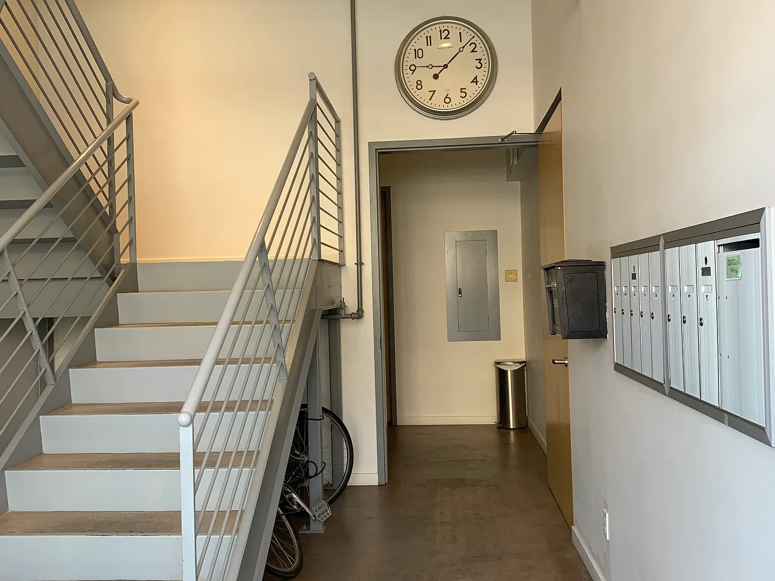 2 bed, 1185 sqft, $4,800 — Photo 2