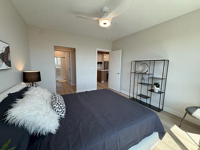 4030 University Ave NW — Photo 45