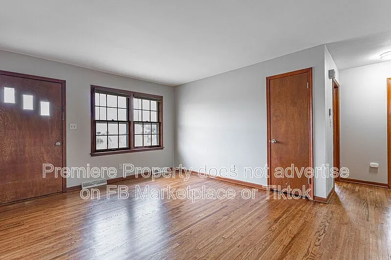 2 bed, 1.0 bath, 850 sqft, $1,095 — Photo 2